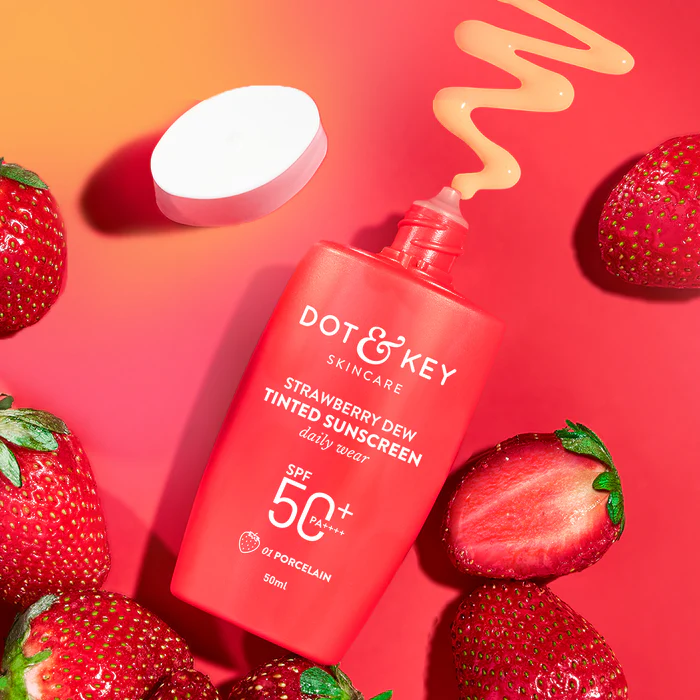 Dot & Key Strawberry Tinted Sunscreen SPF 50+ PA++++ 50 g